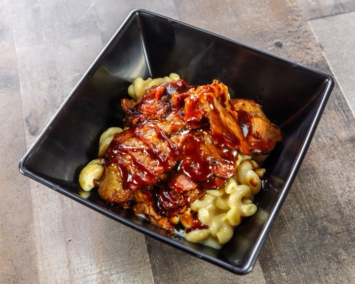 Brisket mac & cheese